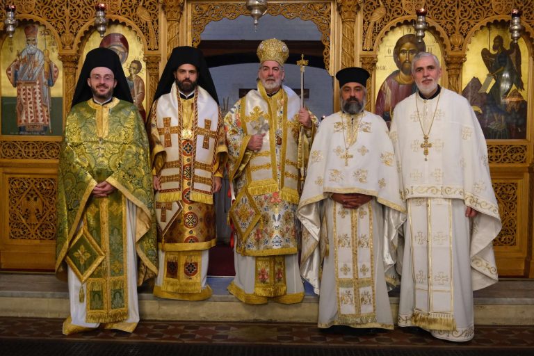 Δισαρχιερατική Θ. Λειτουργία στον Άγιο Νεκτάριο Battersea Λονδίνου