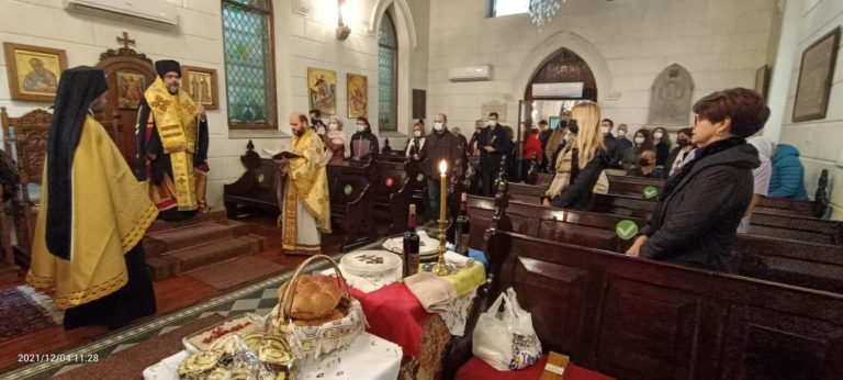 Εορτασμός της Αγίας Βαρβάρας στην Σμύρνη για τους Ρουμάνους πιστούς