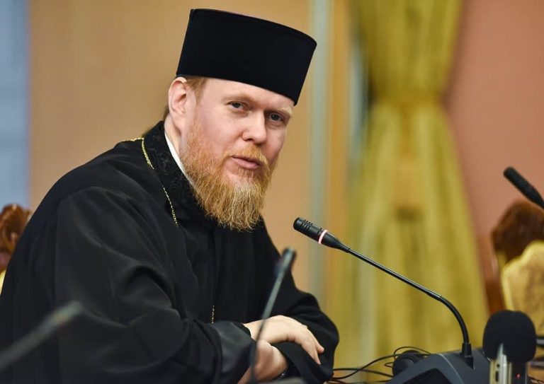 Ο Αρχιεπίσκοπος Τσερνιγόβου και Νιέζιν Ευστράτιος αποκλειστικά στον «Ε.Κ.»