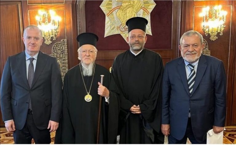 Τα Διοικητικά Συμβούλια των Φιλανθρωπικών Καταστημάτων Βαλουκλή και του ΣΥ.Ρ.Κ.Ι. στον Πατριάρχη