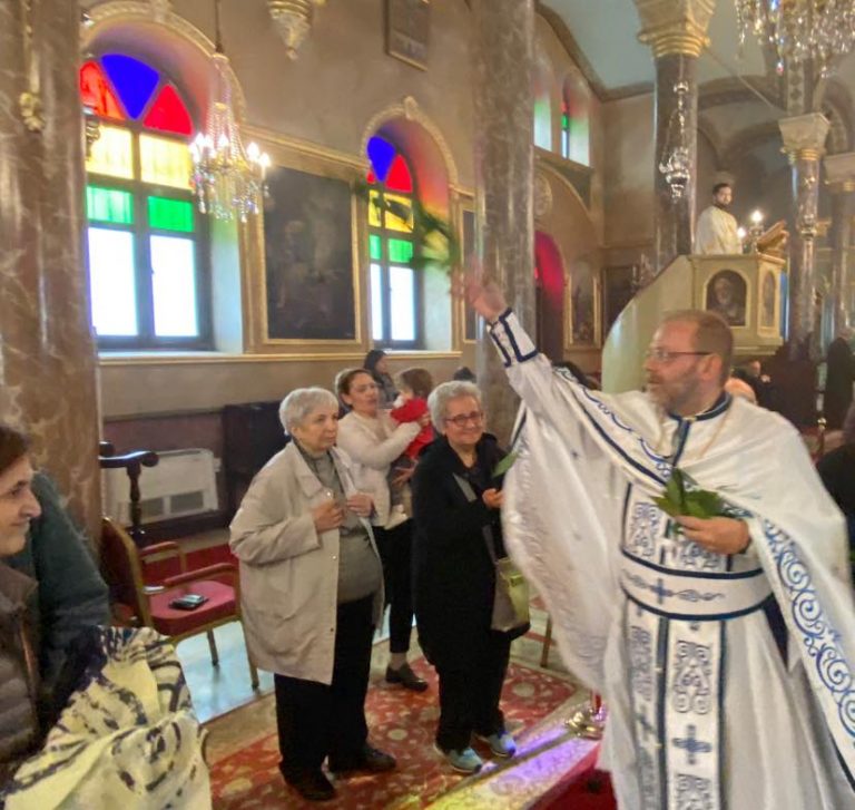 Μεγάλο Σάββατο πρωί στους Αγίους Αποστόλους Φερίκιοϊ