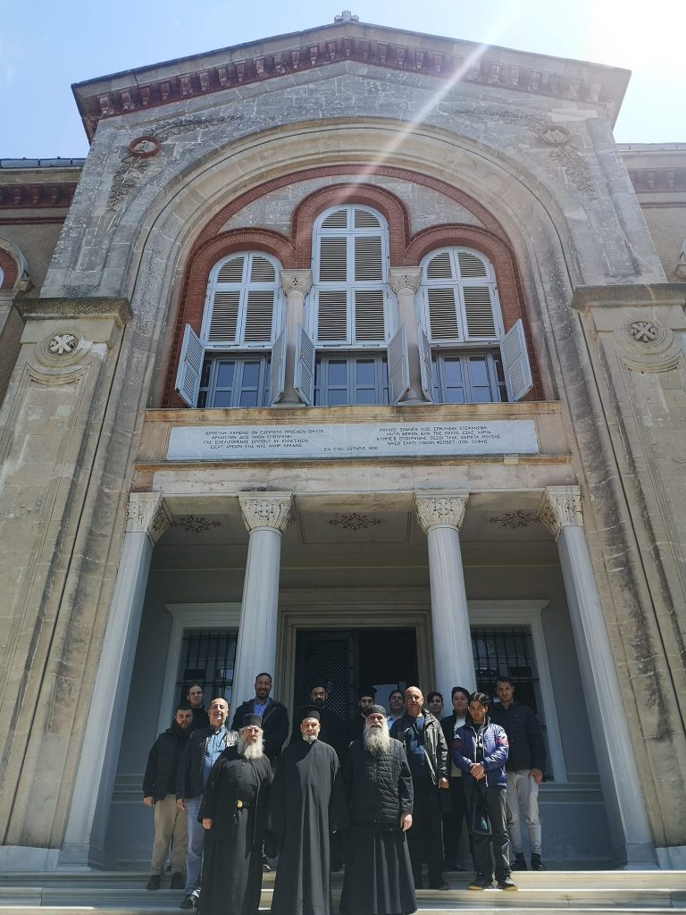 Επίσκεψη μαθητών της Αθωνιάδος Σχολής στην Θεολογική Σχολή της Χάλκης