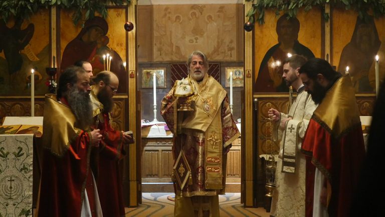 Ο Αρχιεπίσκοπος Θυατείρων Νικήτας στην Πατριαρχική Μονή στο Έσσεξ