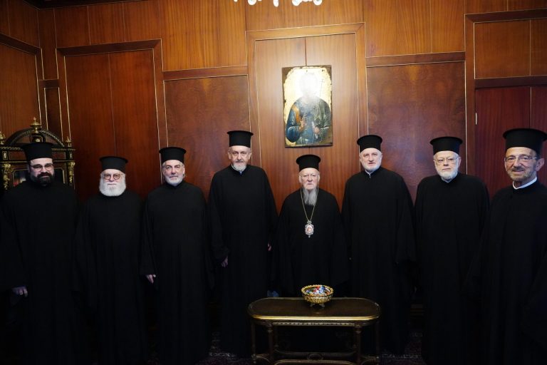 Ἀνακοινωθέν περί τῆς ἐπισκέψεως τοῦ Ἀρχιεπισκόπου Ἀμερικῆς καί μελῶν τῆς Ἱερᾶς Ἐπαρχιακῆς Συνόδου εἰς Φανάριον