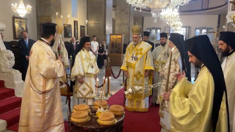 Τρισαρχιερατική Θεία Λειτουργία σήμερα στην Αγία Τριάδα Χαλκηδόνος