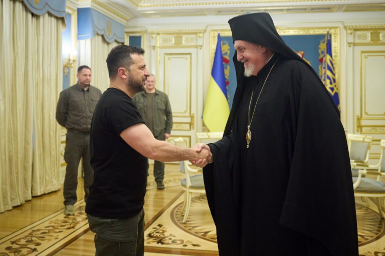 Ο Πρόεδρος Zelenskyy συναντήθηκε με τον Γέροντα Χαλκηδόνος Εμμανουήλ