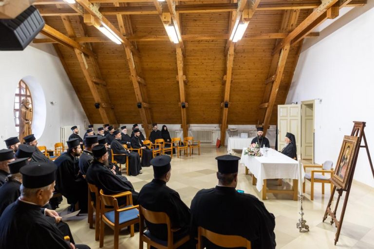 “Δεκάλογος διαλεγομένης ποιμαντικής” από τον Οικουμενικό Πατριάρχη προς τον Κλήρο και τους Μοναχούς της Μητροπόλεως Αυστρίας και Εξαρχίας Ουγγαρίας