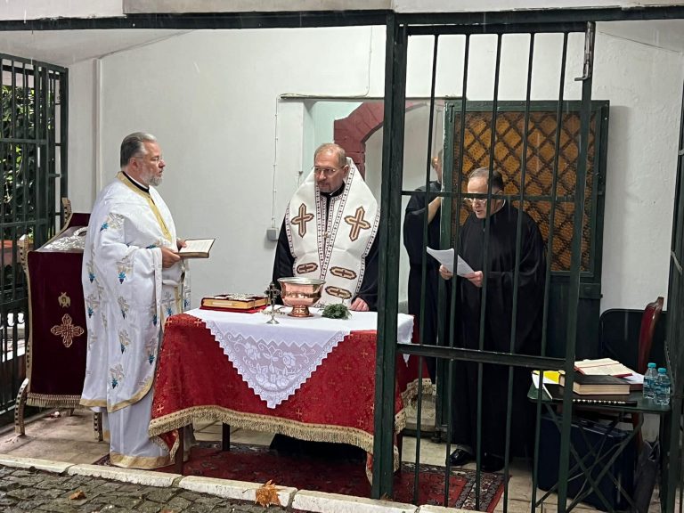 Θεία Λειτουργία στο Αγίασμα της Αγίας Παρασκευής της Κοινότητος Νεοχωρίου