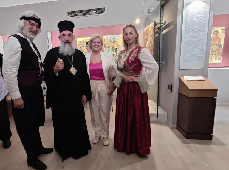 Τα εγκαίνια έκθεσης φωτογραφίας προς τιμήν του Οικουμενικού Πατριάρχου στην Κρήτη