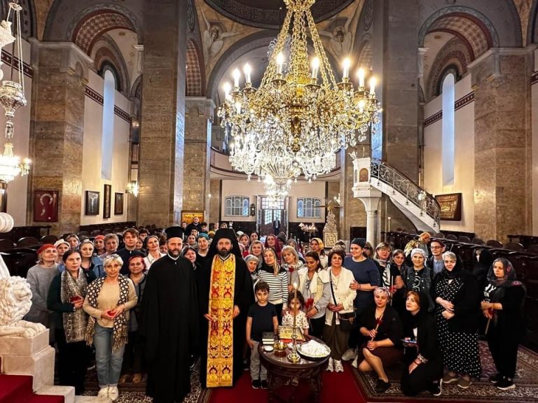 Το μυστήριο του Ευχελαίου για τους Γεωργιανούς της Μητροπόλεως Χαλκηδόνος